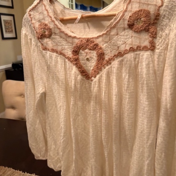 Free People top - Picture 1 of 4